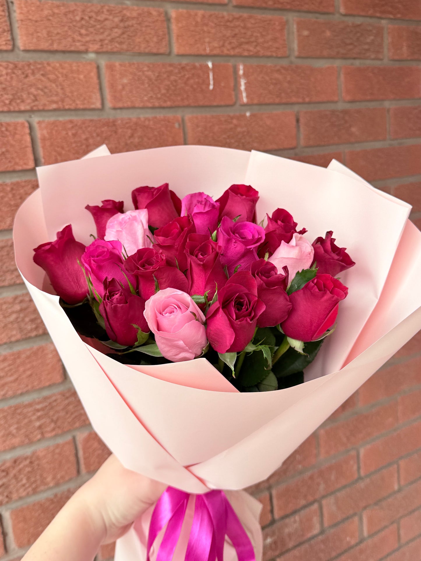Mixed Pink and Red Roses