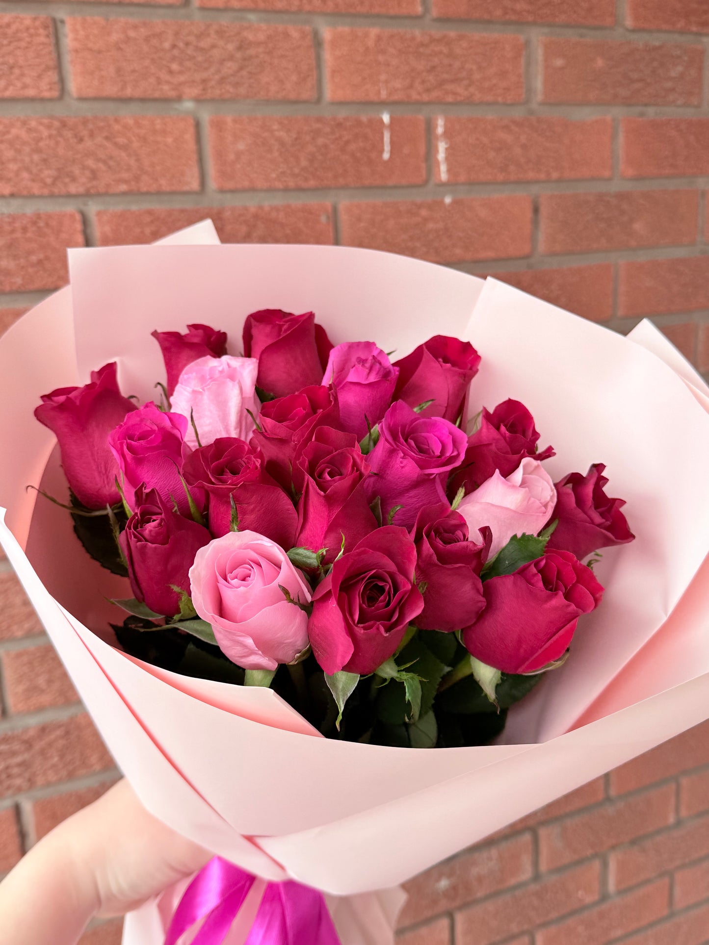 Mixed Pink and Red Roses