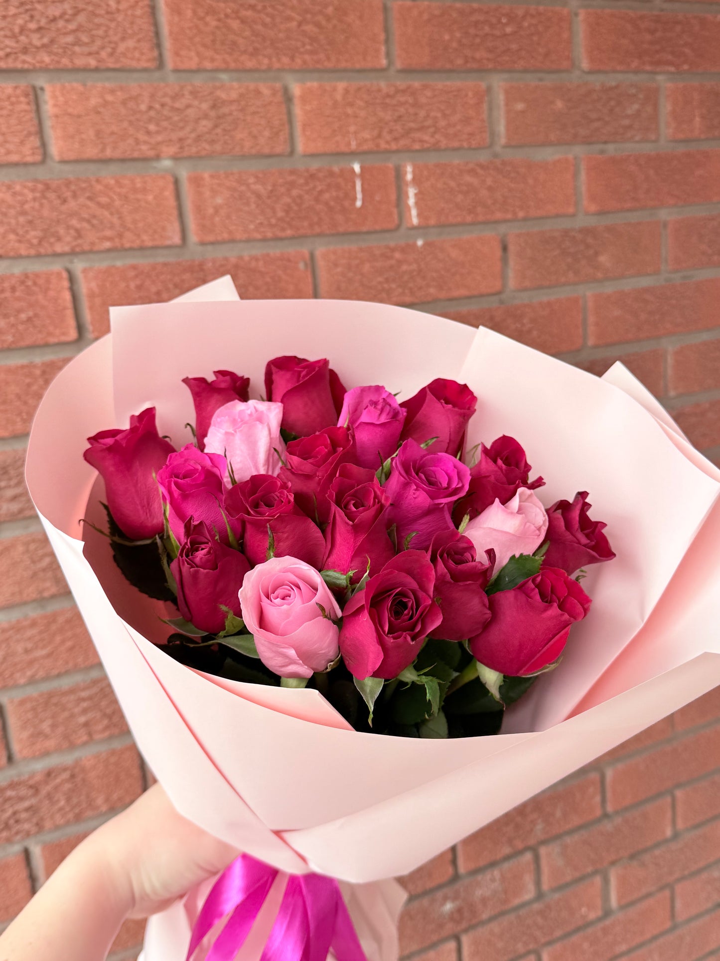 Mixed Pink and Red Roses