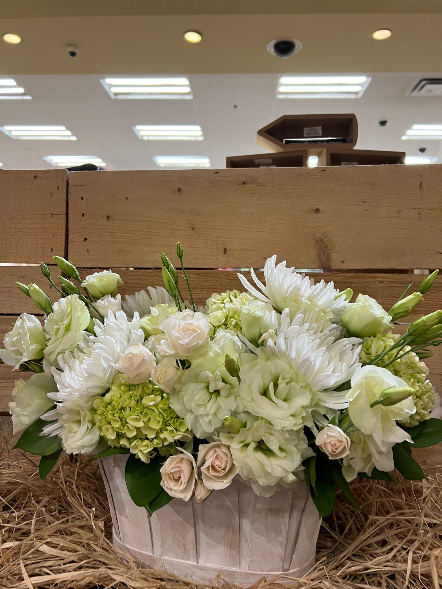 White and Green Mix Basket