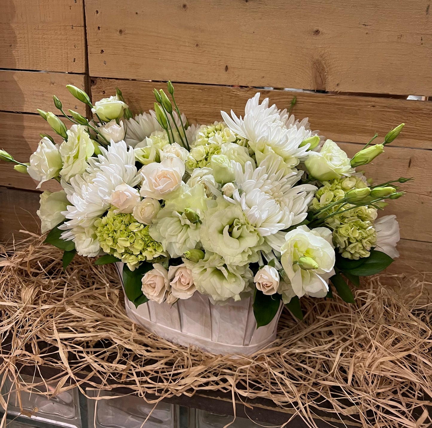 White and Green Mix Basket