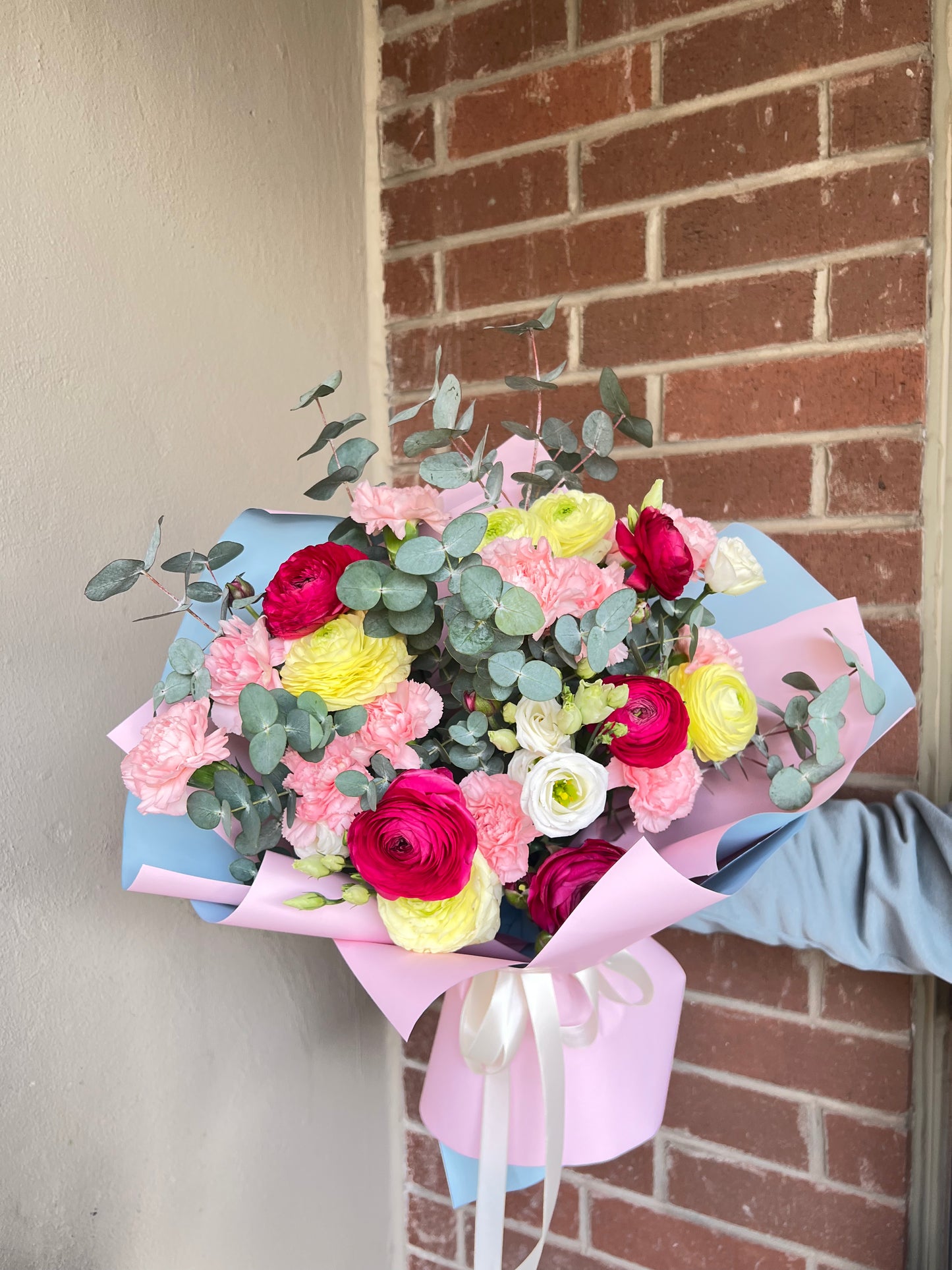 Ranunculus & Eucalyptus Garden Mix