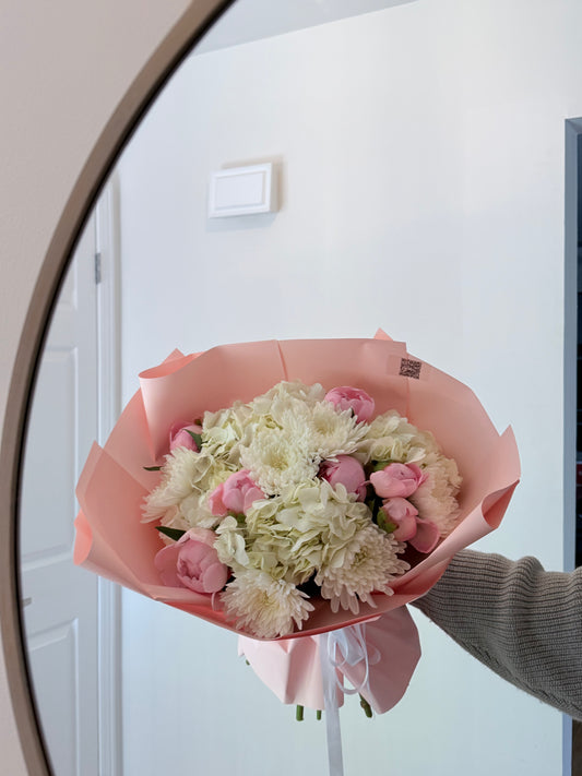 Peony, Chrysanthemum & Hydrangea Mix