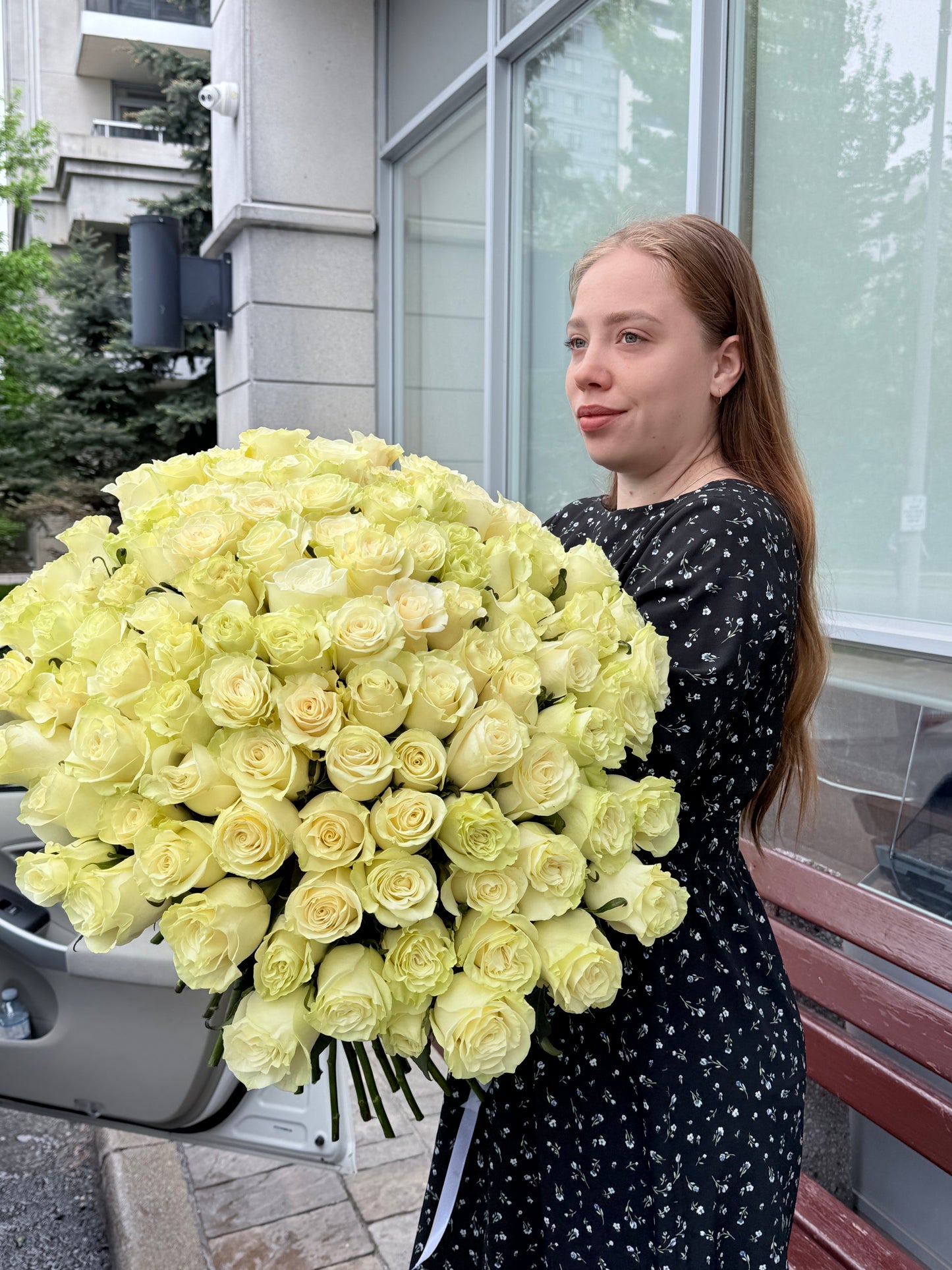 100 White Long-Stem Rose