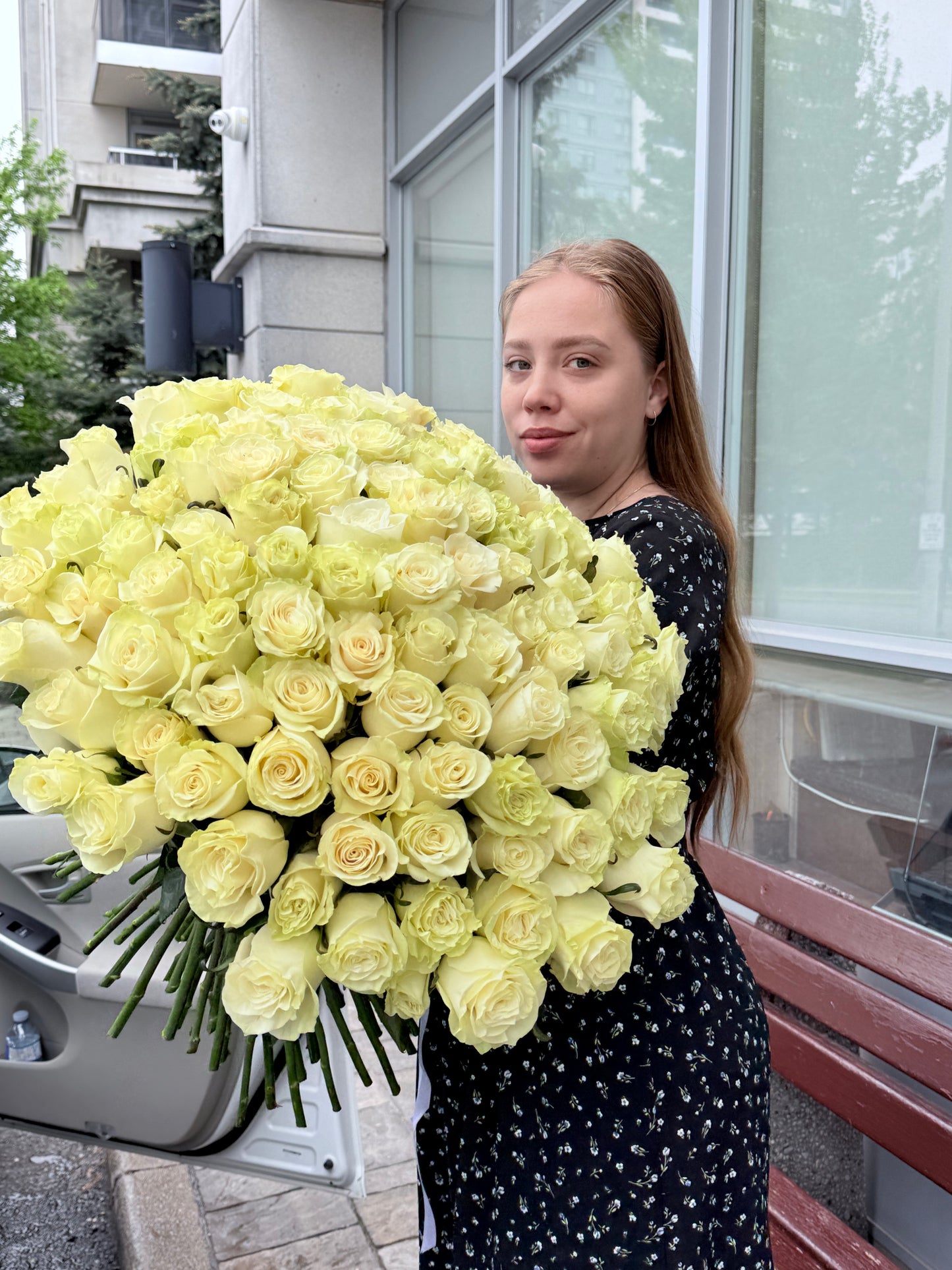 100 White Long-Stem Rose