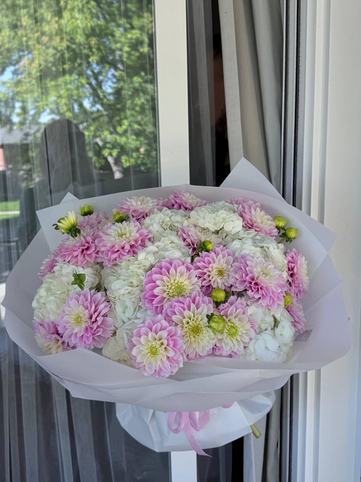 Pink Dahlia & Ivory Hydrangea