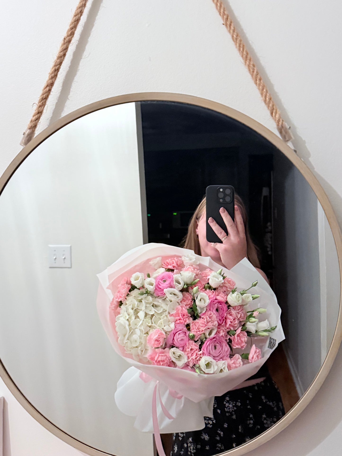 Premium mix bouquet with Ranunculus