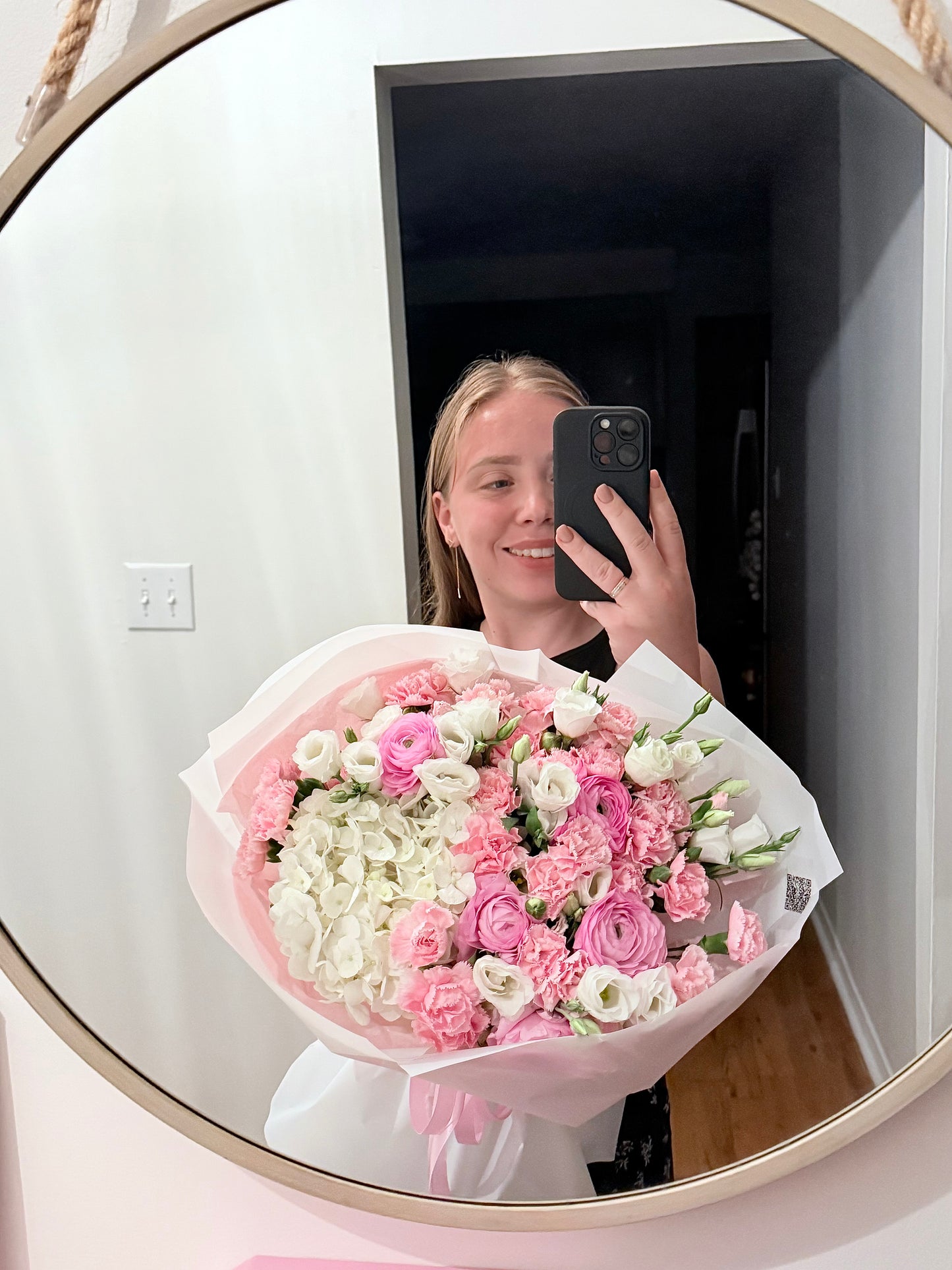 Premium mix bouquet with Ranunculus