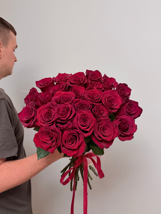 Premium long-stem Red Roses