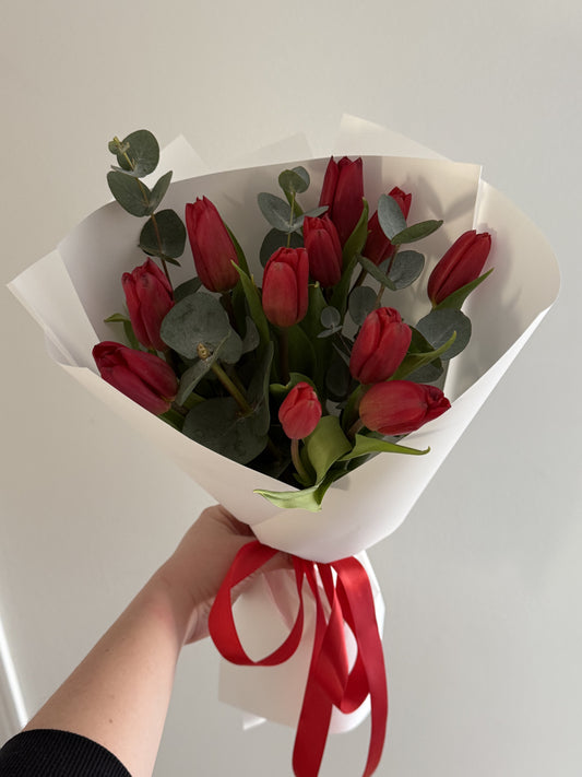 Red Tulip Bunch