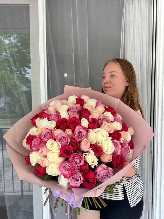 100 Mixed Roses