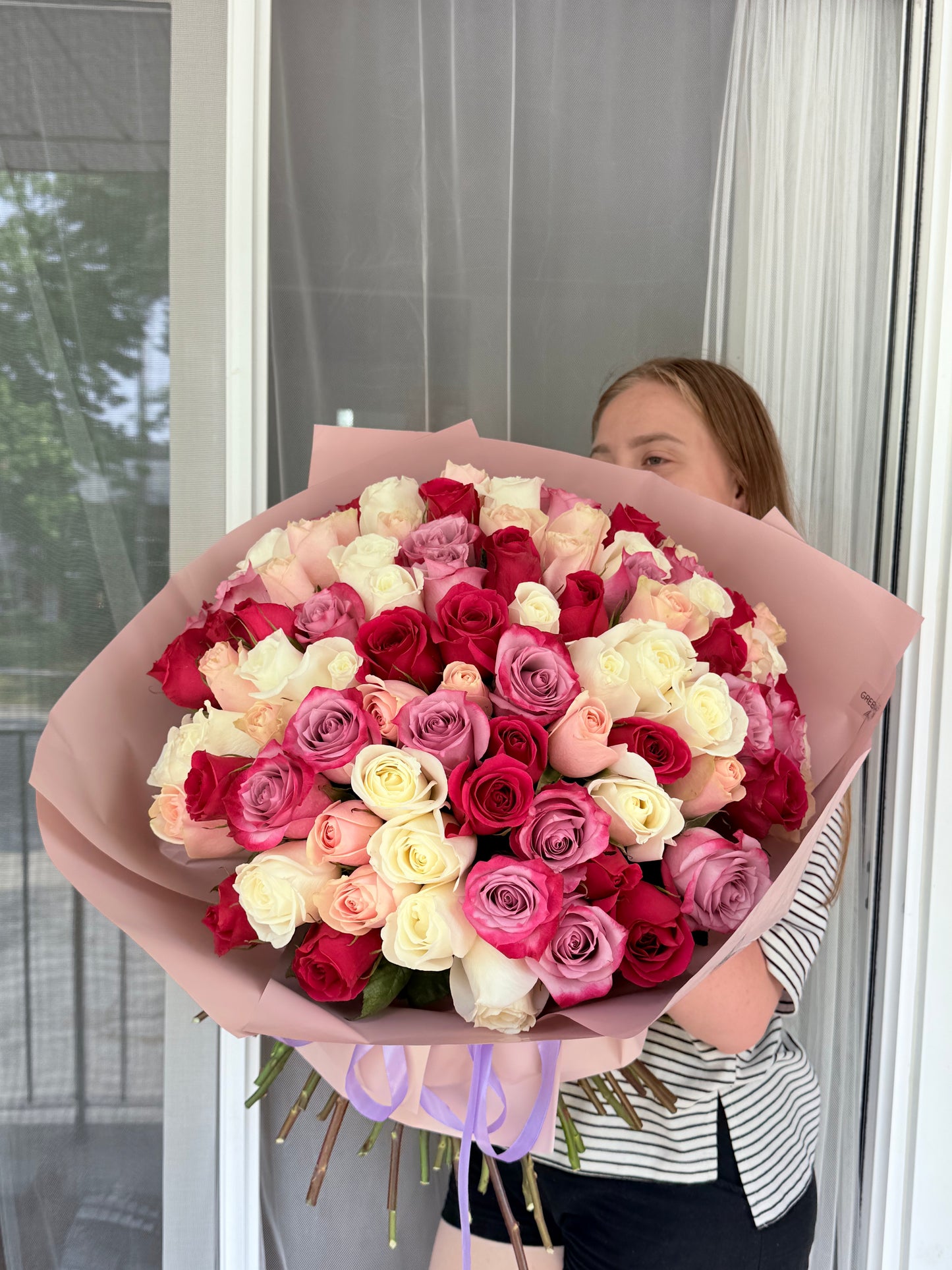 100 Mixed Roses